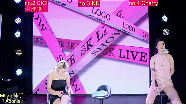 Pokazy przed kamerką – euphoria-001