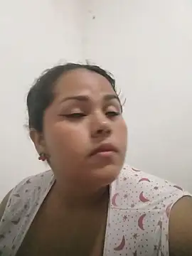 MiaBloom0's Webcam Show