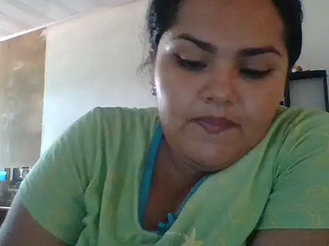 MiaBloom0's Webcam Show