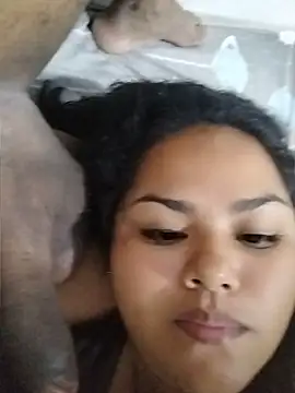 MiaBloom0's Live Sex Cam Show