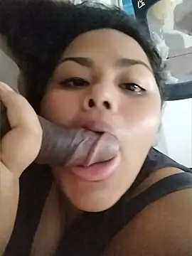 MiaBloom0n Webbikameraesitys