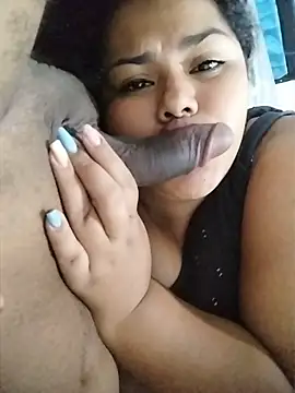 MiaBloom0's Webcam Show