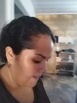 MiaBloom0's Webcam Show