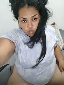 Chat XXX en directo de MiaBloom0