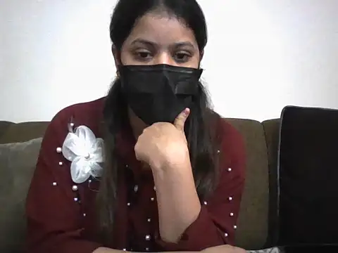 luvruhi Webcam-Show