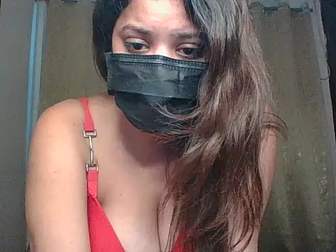 luvruhi Show in webcam