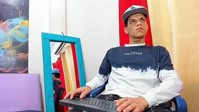 Pertunjukan Kamera Web big_hot_boy_