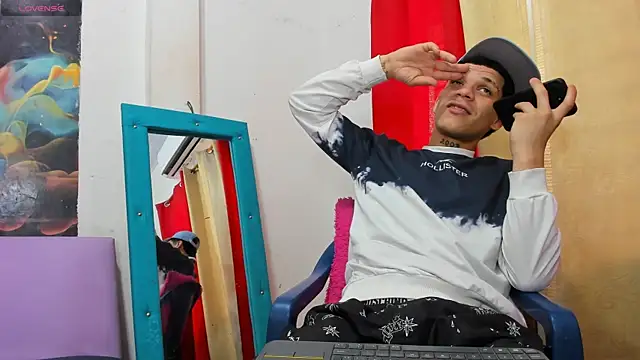 big_hot_boy_ Webcam Show