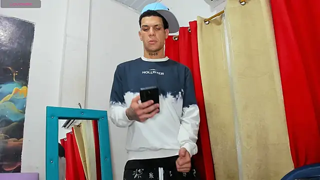 big_hot_boy_ Webcam Show