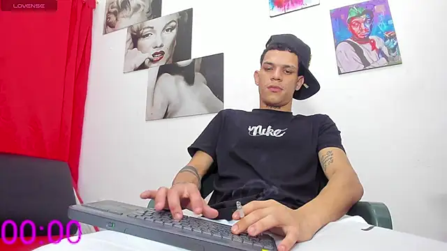 Show Webcam de big_hot_boy_