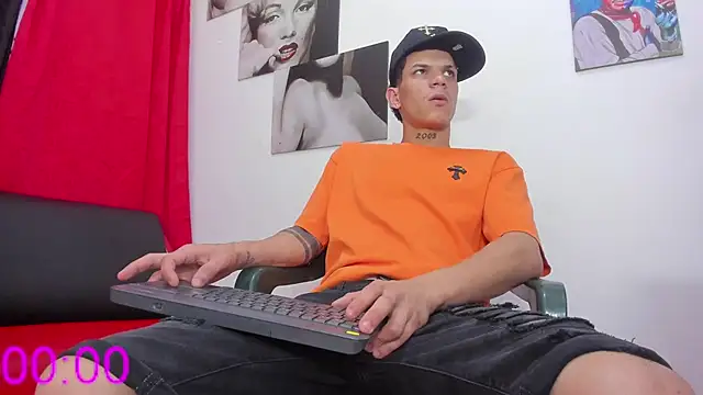 big_hot_boy_ Webcamshow