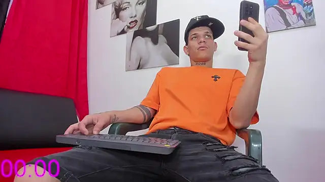 big_hot_boy_ Webcam show