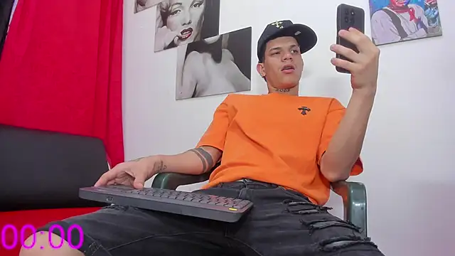 Show Webcam de big_hot_boy_