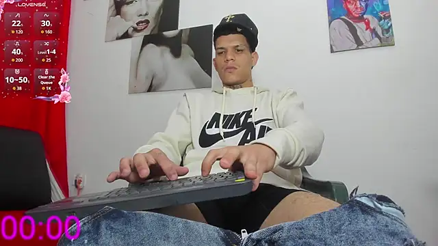 Show modela big_hot_boy_ na web-kameri