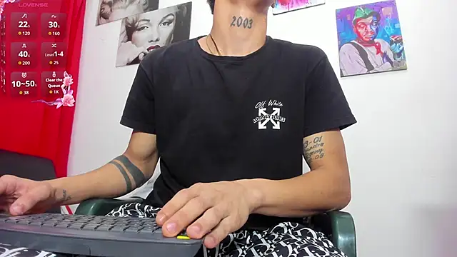 big_hot_boy_ Webcam-Show