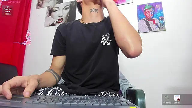 big_hot_boy_ Webcam-Show