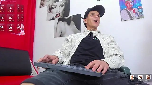 Show Webcam de big_hot_boy_