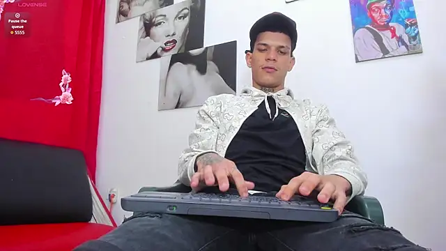 big_hot_boy_ Webcamshow