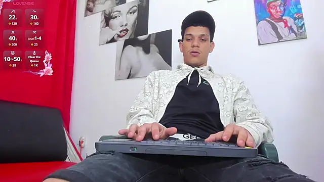 big_hot_boy_'s Webcam Show