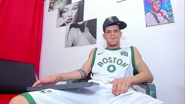 Show de big_hot_boy_ na webcam