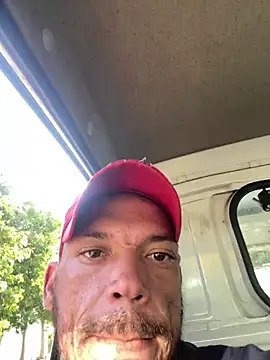 iRealYFuckGood Webcamshow