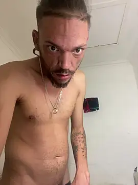 iRealYFuckGood 在線直播表演