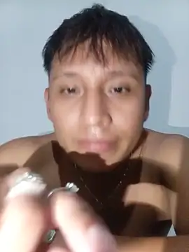 Show modela Josue1234s na web-kameri