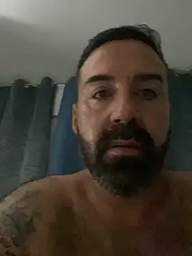 maxo1986 Show in webcam