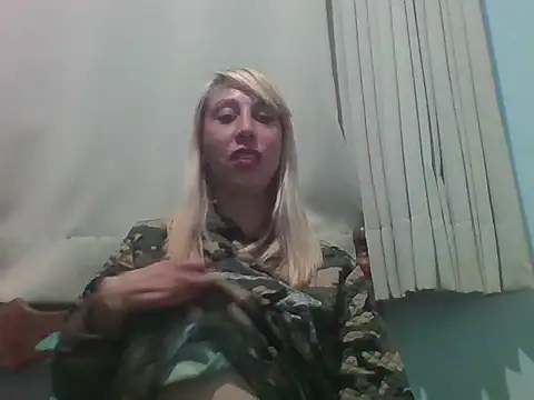 angelsexhot69 Adlı Modelin Canlı XXX Sohbeti
