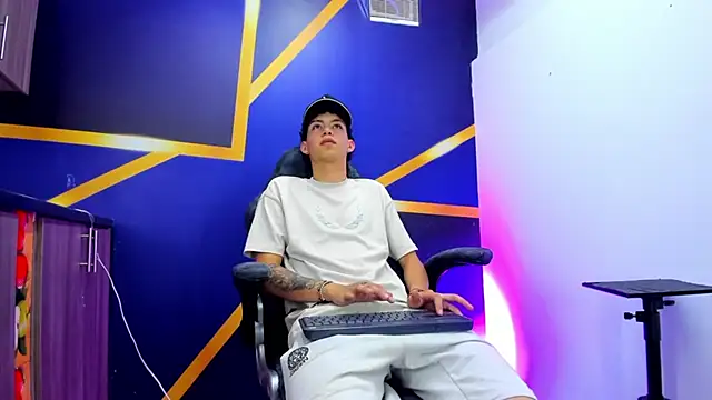 Pokazy przed kamerką – maxi_castro