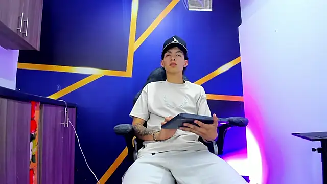 maxi_castron Webbikameraesitys