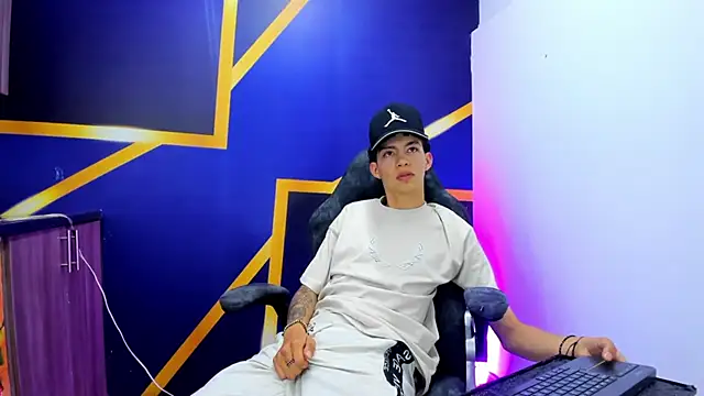 maxi_castron Webbikameraesitys