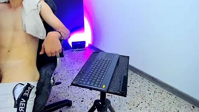 maxi_castro webcam show