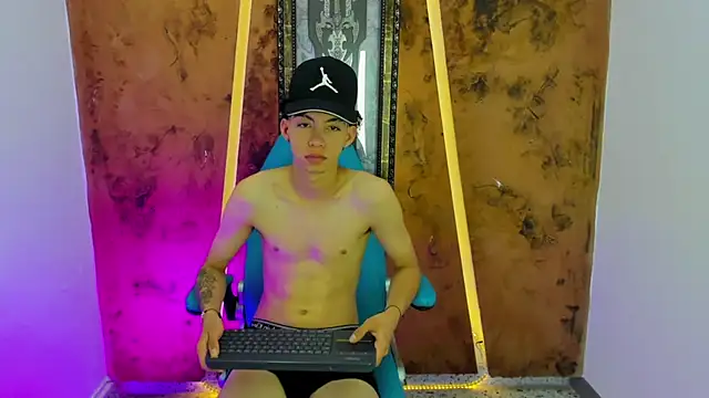 Show de maxi_castro na webcam
