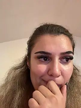 _Jessika13_: διαδικτυακό σόου στην κάμερα