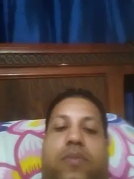 BustlingShirtn Webbikameraesitys