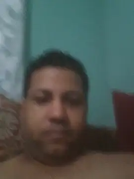 BustlingShirt Webcam Show