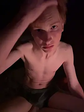 Joshua_Gussy Show in webcam
