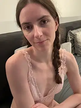 ErikaJensen Webcam Show
