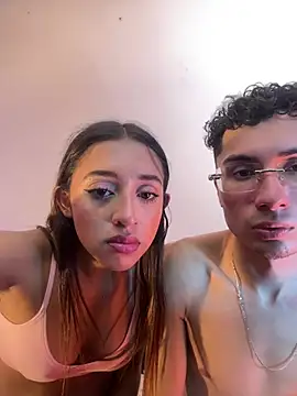عرض كام matias_karoll