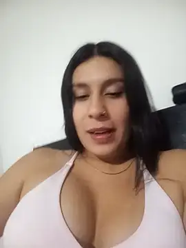 Your_Paris_ Show in webcam