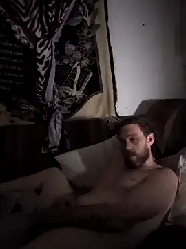 truthreal8387 Webcam Show