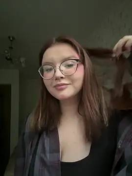TrishaMoons Chat XXX in diretta