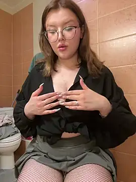 TrishaMoons Live XXX-Chat