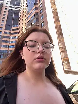 TrishaMoons Chat XXX live