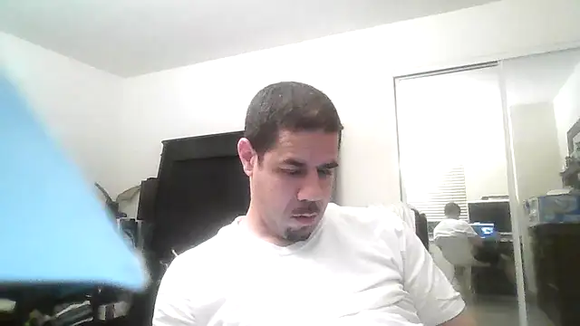 Webkamerová show toosexy4myshirt