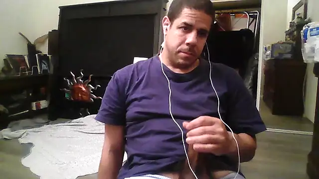 toosexy4myshirt: διαδικτυακό σόου στην κάμερα