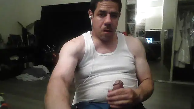 Вебкам-шоу toosexy4myshirt