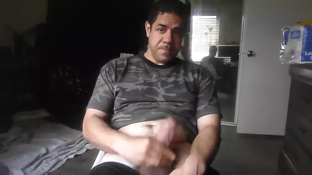 toosexy4myshirt Show in webcam