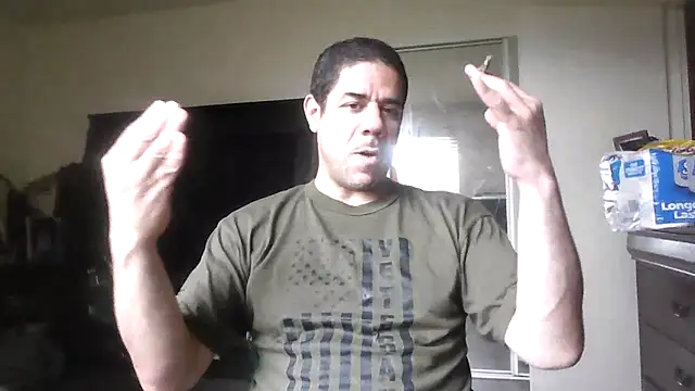 toosexy4myshirt's Webcam Show